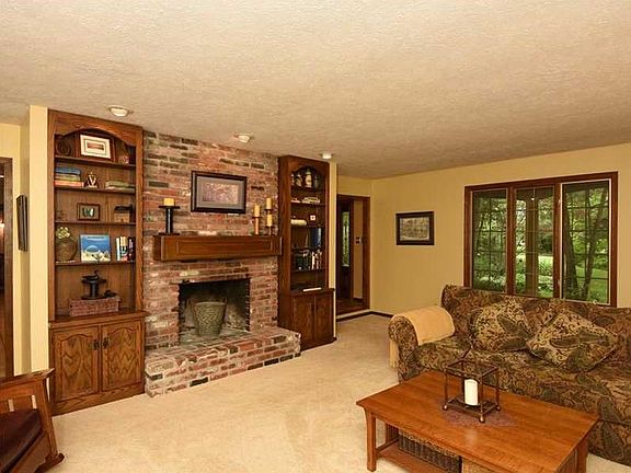 4th image of 1120 Indian Pipe Ln