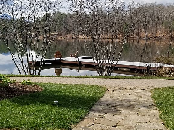 5th image of 116 Lake Dr