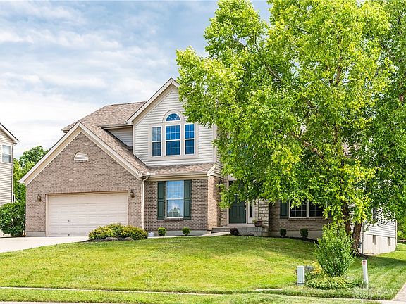 3rd image of 584 Lake Front Dr