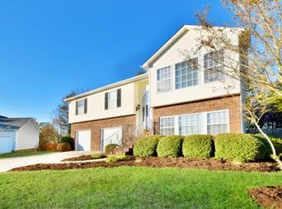 860 Highlander Ct, Concord, NC 28025