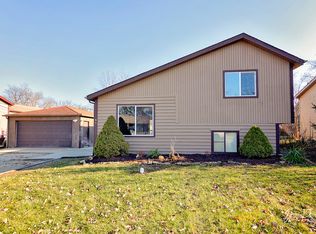 36163 N Mary Ct, Ingleside, IL 60041