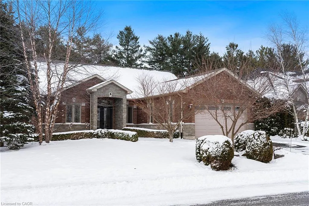 64 Newport Ln photo 1