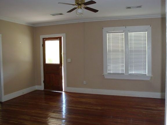 4th image of 236 W Bontemps St