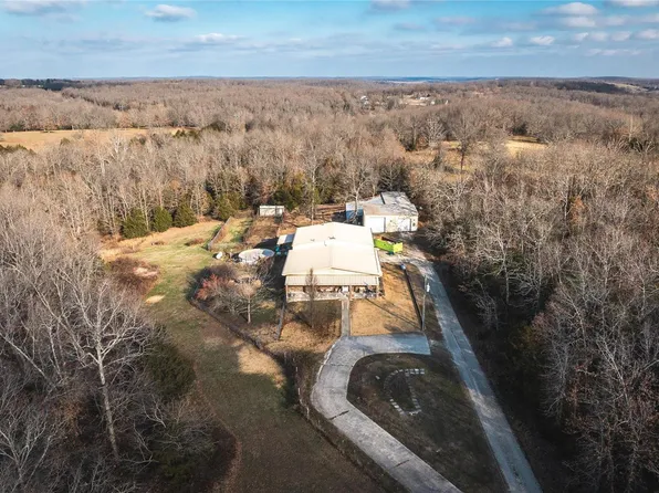 29425 Highway 32, Lebanon, MO 65536