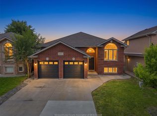 4610 Brunswick Ave, Windsor, ON N9G 3G7