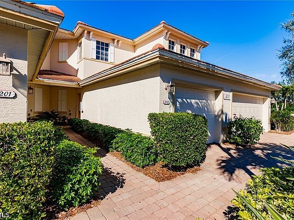 3rd image of 3011 Meandering Way APT 202