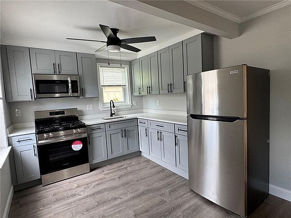 4th image of 348 Main St #2