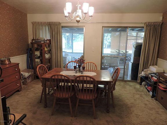 5th image of 8443 Bengalin Ave