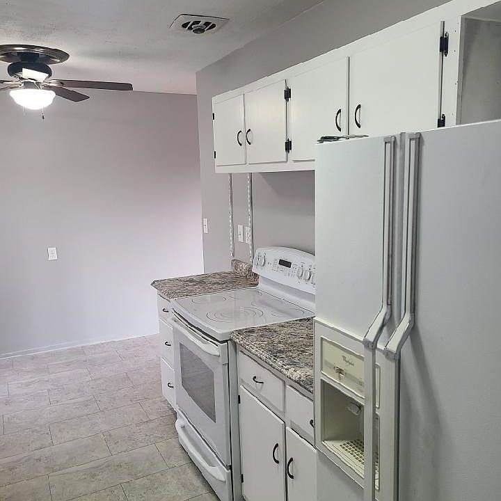 1st image of 5136 W Superior St