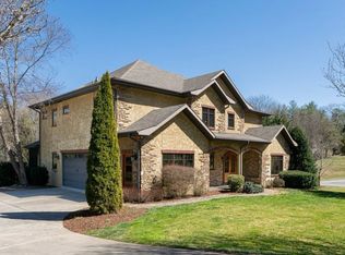 3 Willowside Ct, Fairview, NC 28730