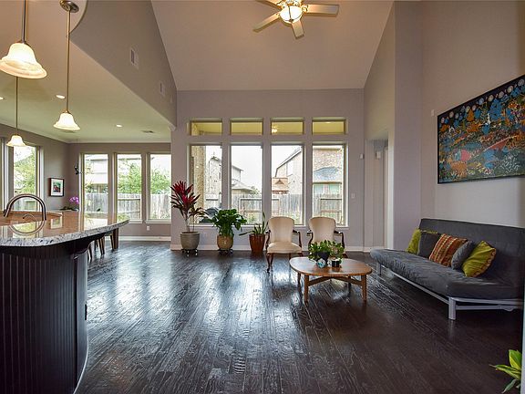 3rd image of 27834 Hunters Rock Ln