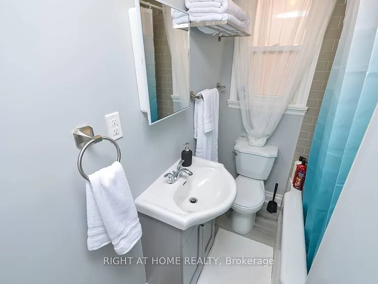9 Donald Ave #2 — Photo 9