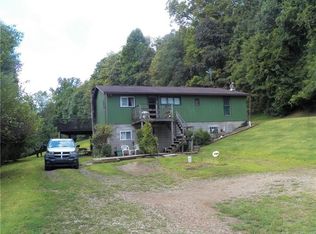 196 Clarks Hollow Rd, Vandergrift, PA 15690