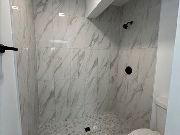 2nd image of 521-523 E Live Oak Ave #521-F