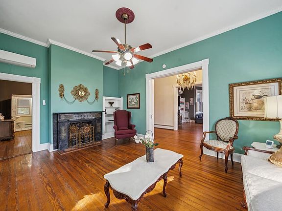5th image of 102 Market St