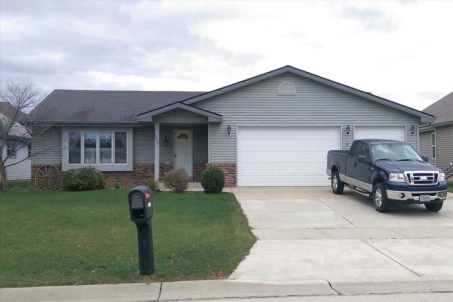 1st image of 2529 E Honeysuckle Dr