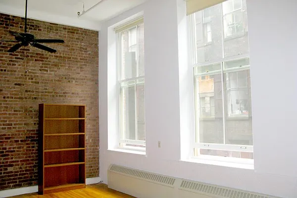 Sold by R New York | media 18