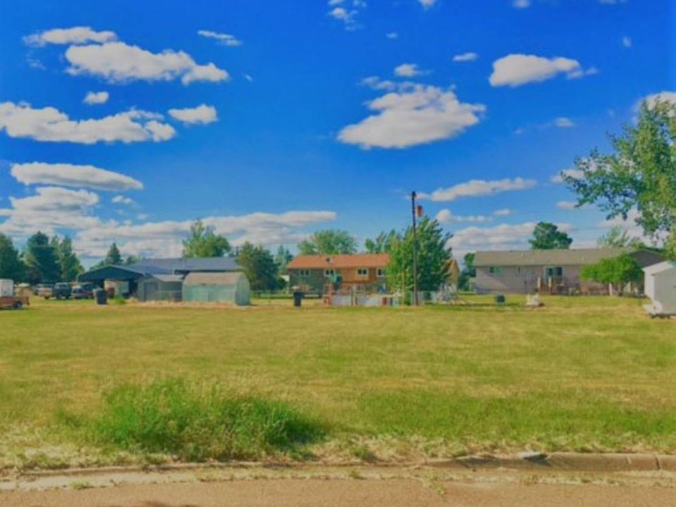 2nd image of 609 S 5th St E