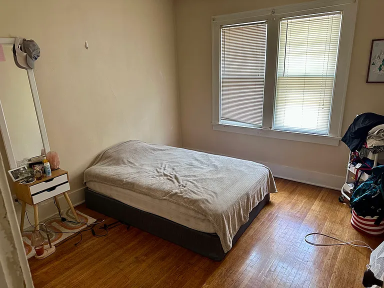 152 Milburn St #2 — Photo 9