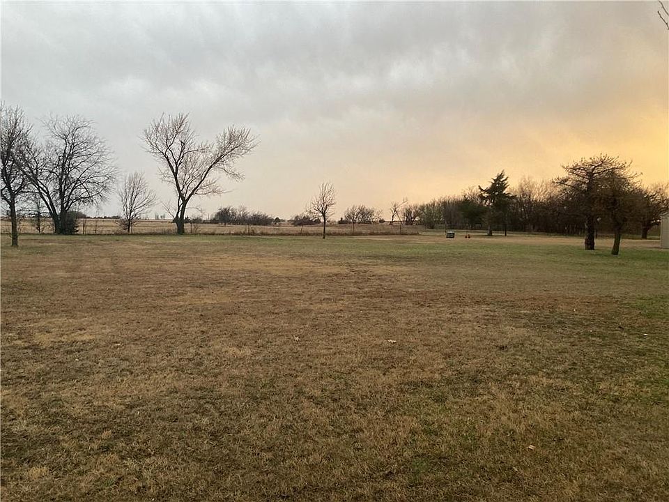 2nd image of 105 Brookpark Ln #7