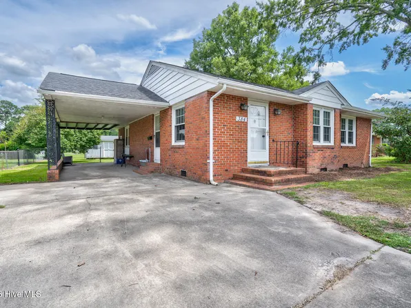 384 Snow Hill Street, Ayden, NC 28513