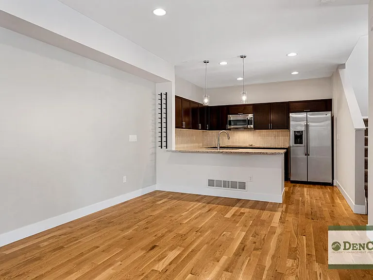 3118 Vallejo St — Photo 5