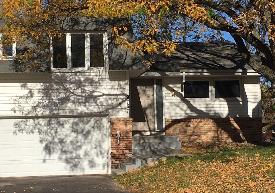 Large mature trees, plenty of off street parking.