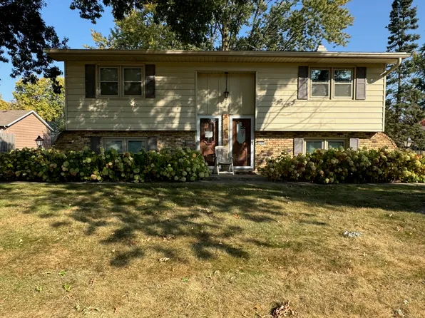 4709/4711 Valdez Dr, Des Moines, IA 50310