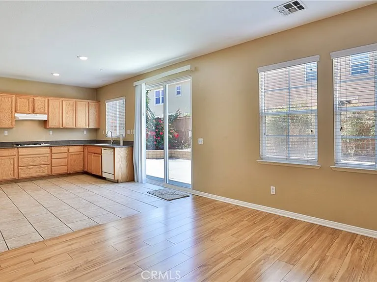 1765 Yvonne Ct — Photo 11