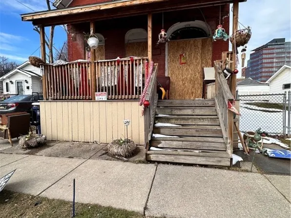 152 Mulberry St, Buffalo, NY 14204