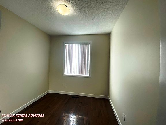 3rd image of 1356 Secord Lndg NW