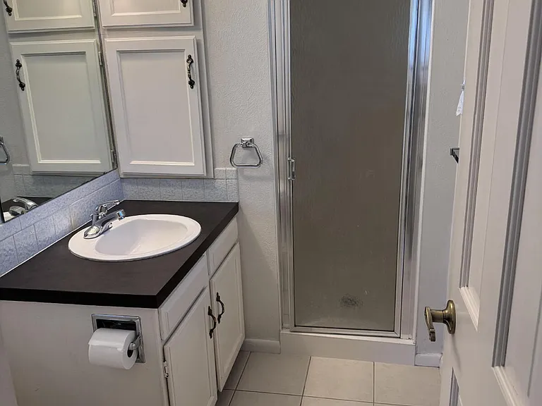 2336 Smith Ct — Photo 8