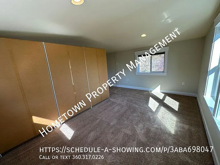 4047 Legacy Dr NE #GUEST HOUSE — Photo 23