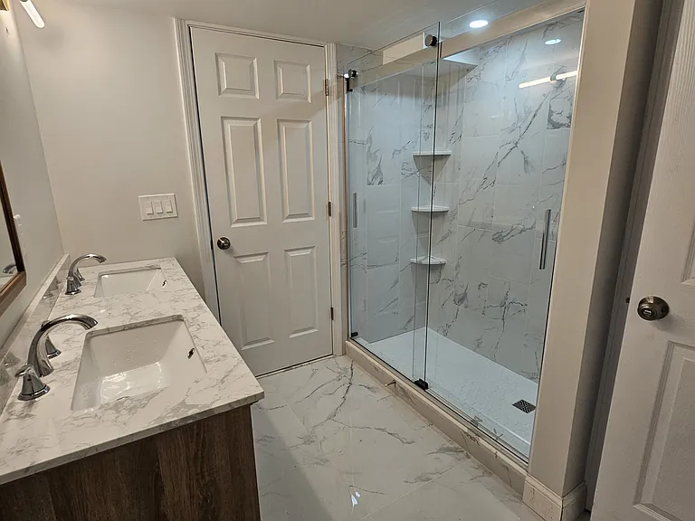 8 Sussex Ln — Photo 7