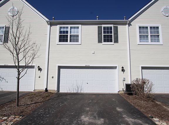 3rd image of 2049 Woodside Dr #0