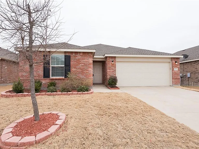 1721 Gayla Creek Dr — Photo 7