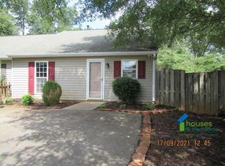 317 Farnsworth Rd, Spartanburg, SC 29301
