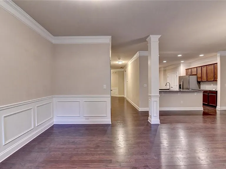 11619 Davenport Ln — Photo 8