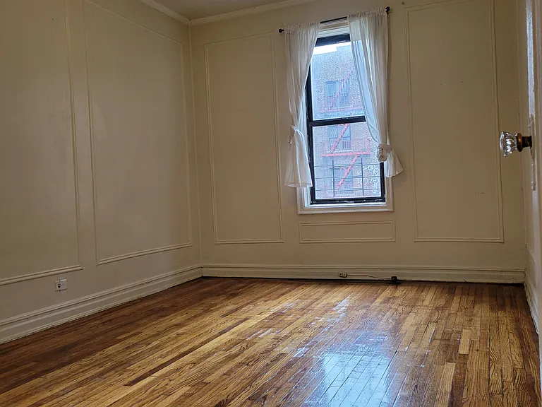 711 W 171st St #46 — Photo 3