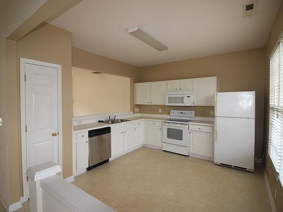 3rd image of 5124 Obion Ct