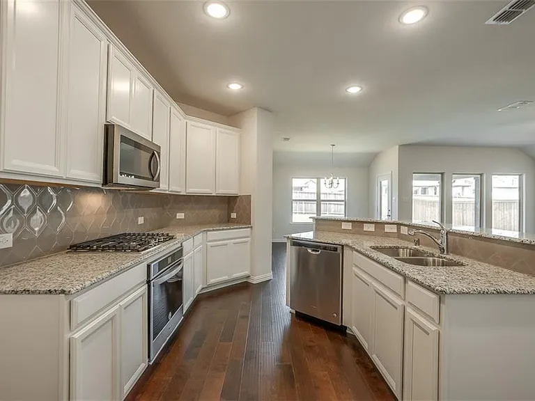 1829 Meadow Trail Ln — Photo 7