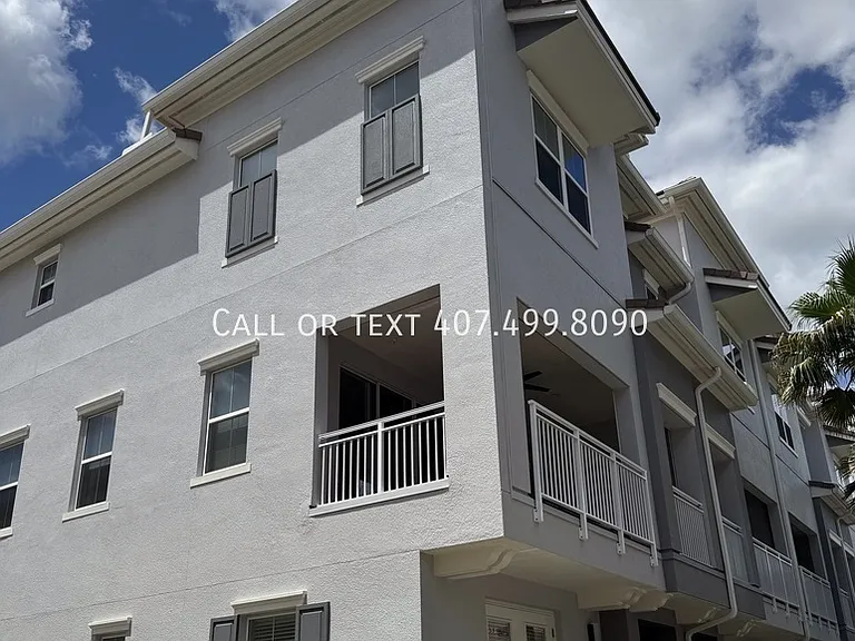 1903 Piedmont Pl — Photo 1