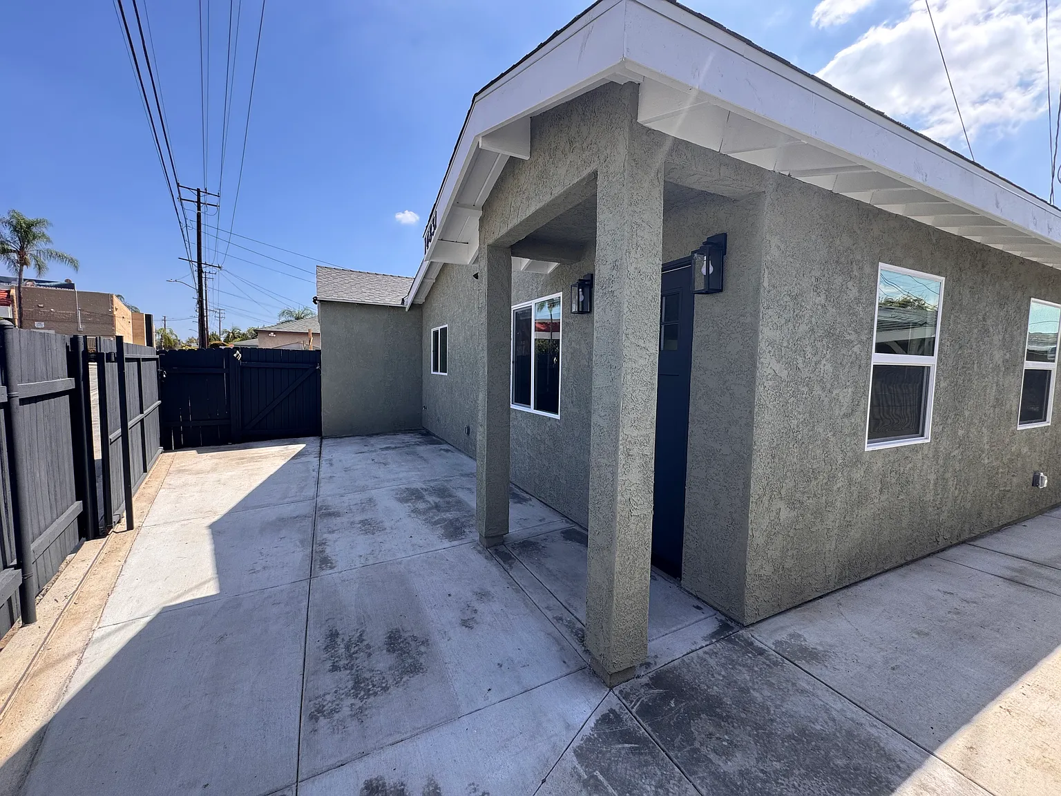 2 bed, 860 sqft, $2,900 — Photo 3