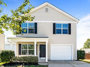 1212 Chaser Ridge Ct, Charlotte, NC 28216