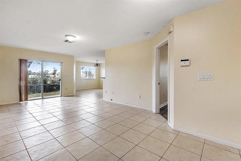 1st image of 8460 NW 40th St
