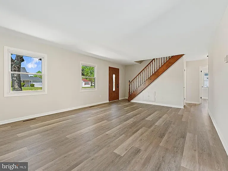 20 Huntington Ln — Photo 4