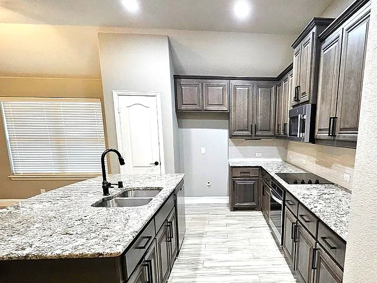 2101A Timineri Dr — Photo 27