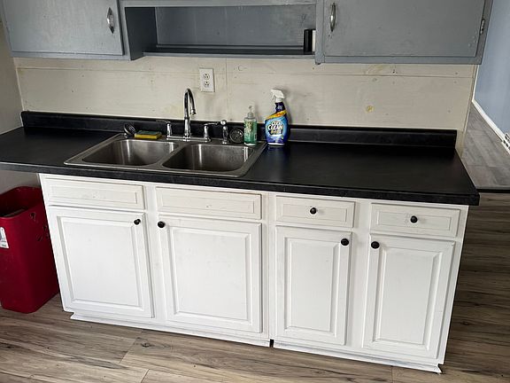 3rd image of 2200 S Walnut St #3