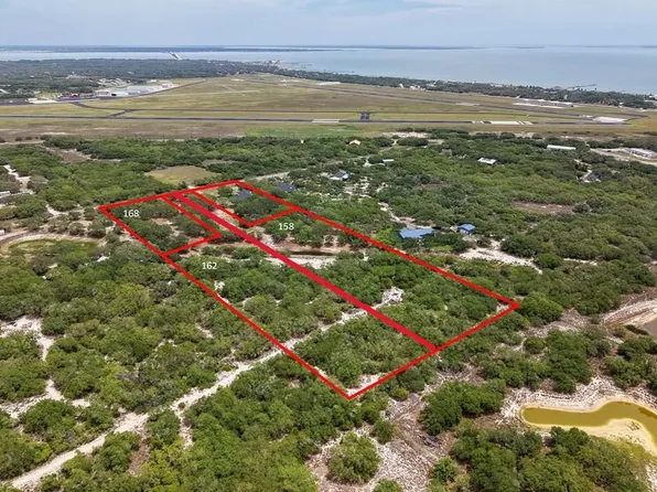 162 Wishert Rd, Rockport, TX 78382