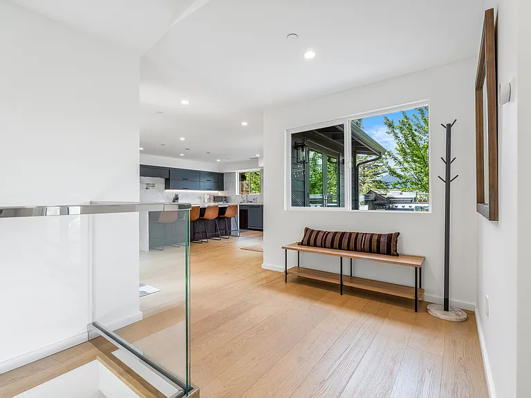 50 Deer Park Ave — Photo 47